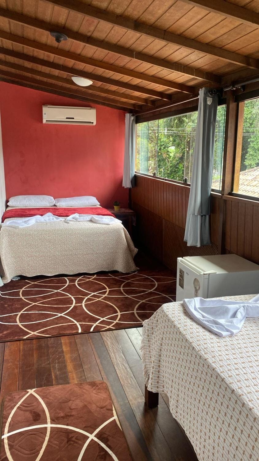 Bed, Photo of the whole room, Bedroom, air conditioner