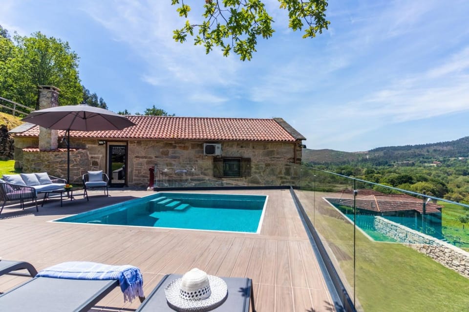 Day, Pool view, Swimming pool, sunbed