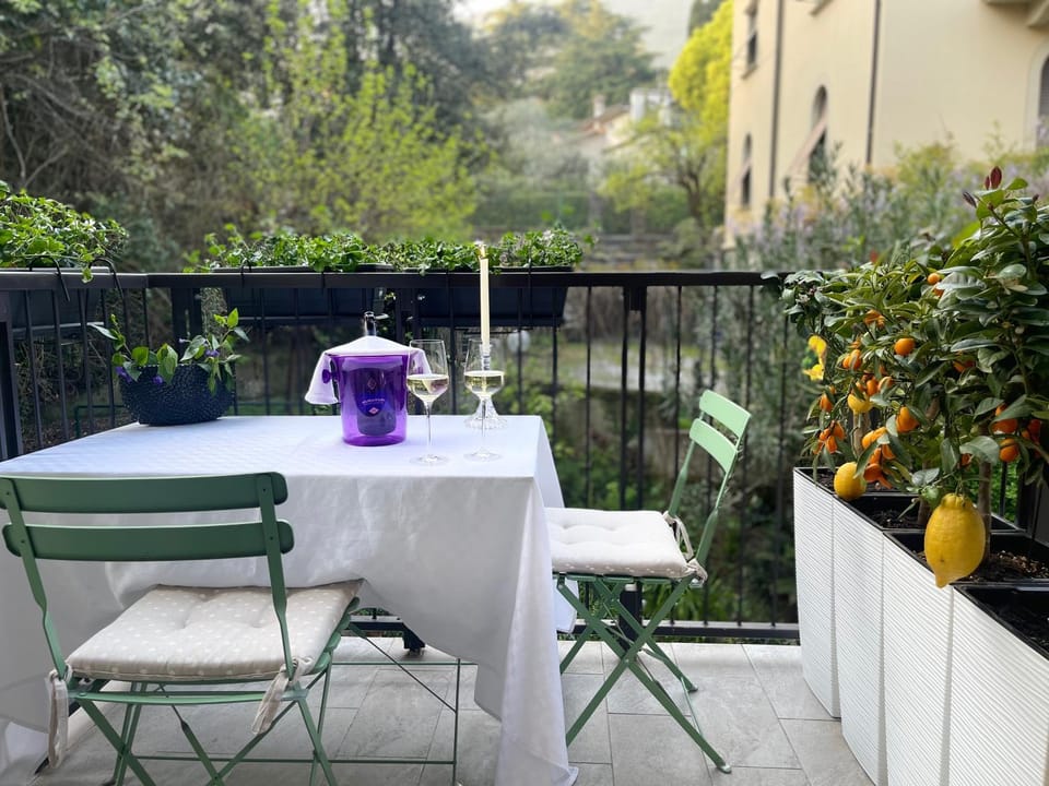 View (from property/room), Balcony/Terrace, Garden view