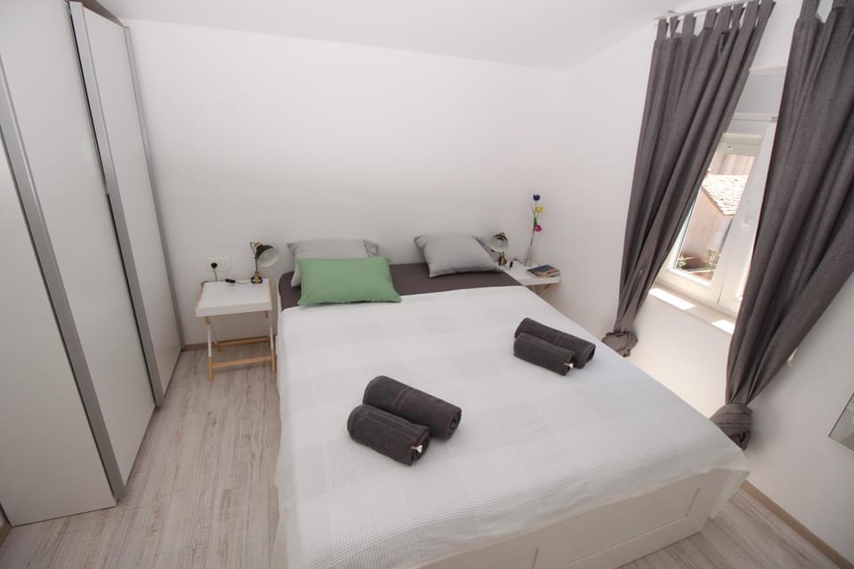 Apartment Smokva **** Apartment in Šibenik-Knin County, Croatia