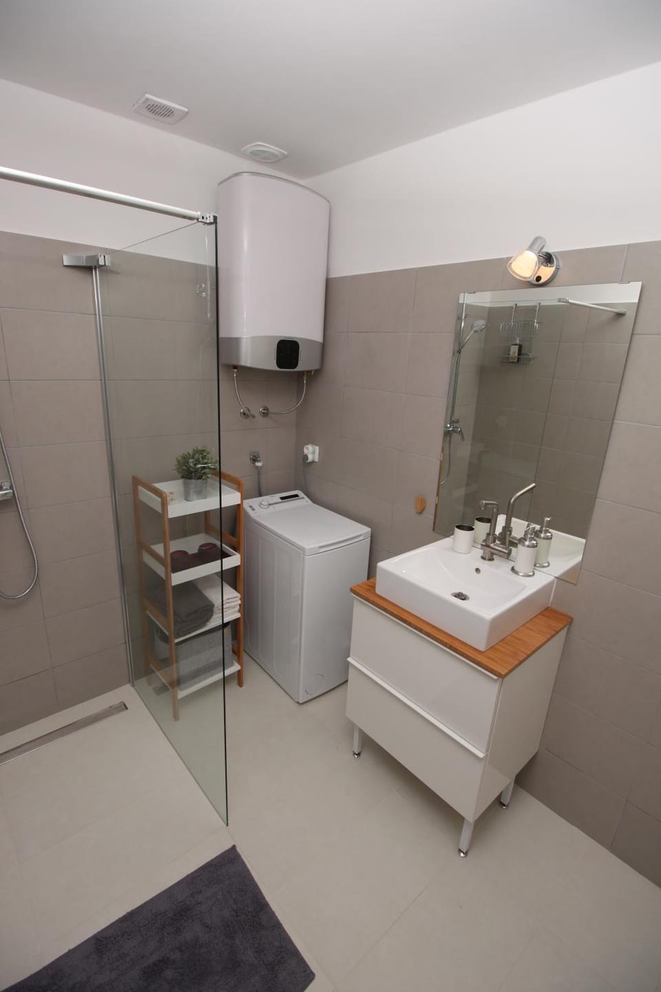 Apartment Lavanda **** Apartment in Šibenik-Knin County, Croatia