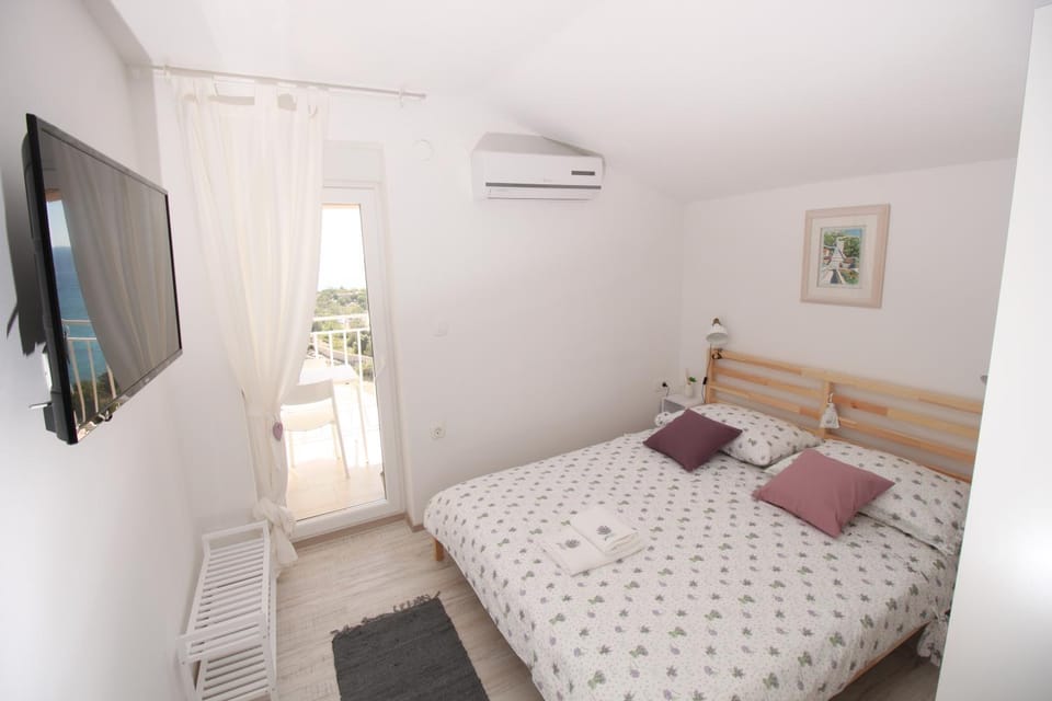 Apartment Lavanda **** Apartment in Šibenik-Knin County, Croatia