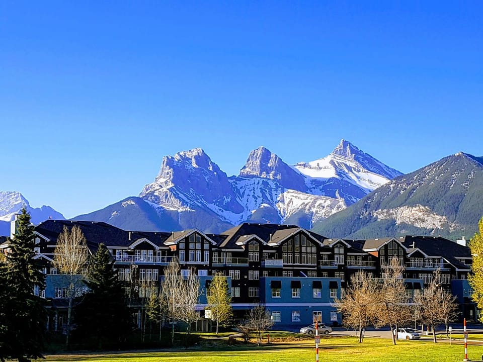 Property building, Mountain view