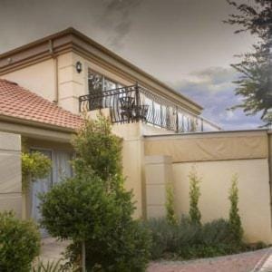 Property building, View (from property/room), Balcony/Terrace, Meeting/conference room