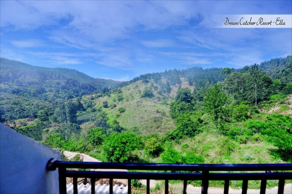 View (from property/room), Balcony/Terrace, Mountain view