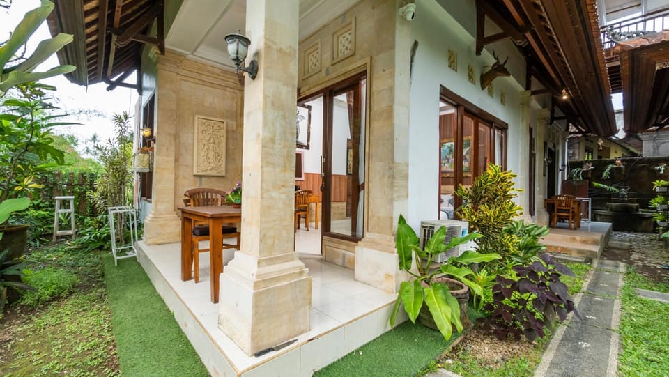 Property building, Garden, View (from property/room), Balcony/Terrace, Garden view