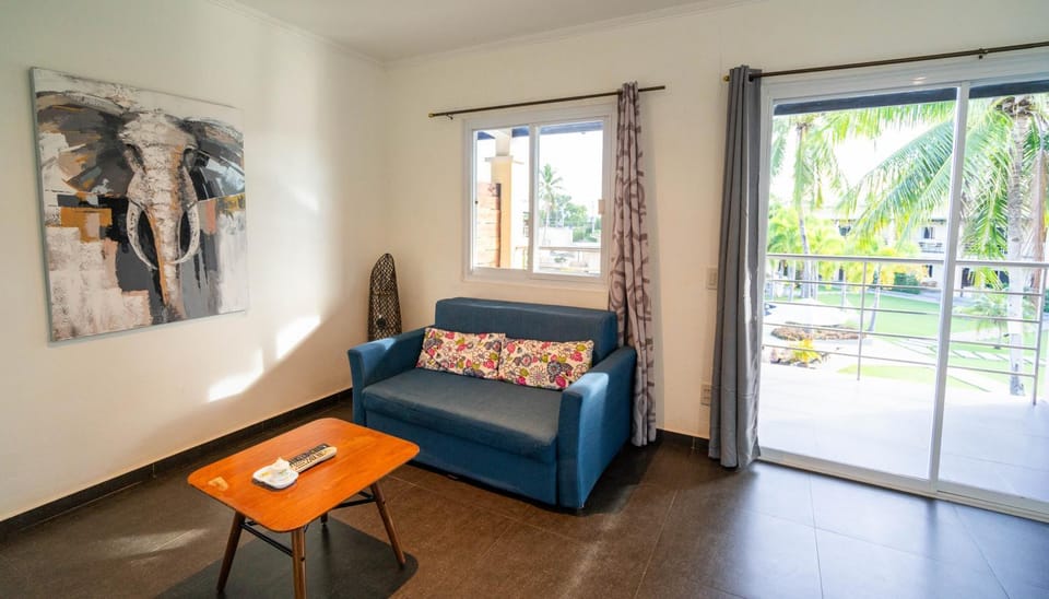 Balcony/Terrace, Living room, Garden view