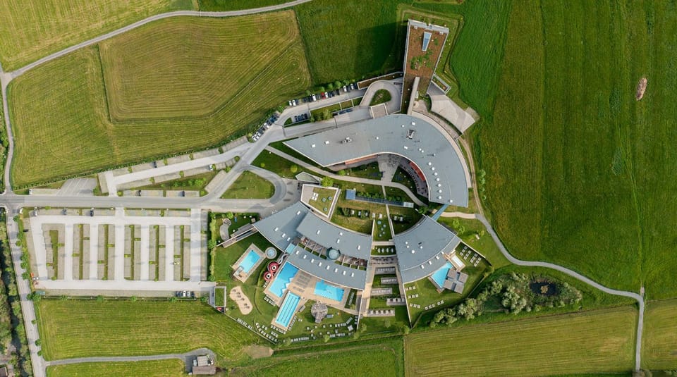 View (from property/room), Mountain view, Swimming pool