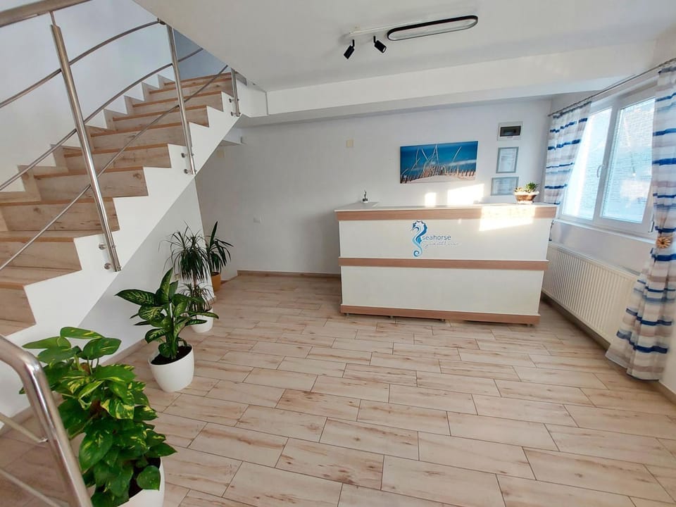 SeaHorse GuestHouse Bed and Breakfast in Constanța County
