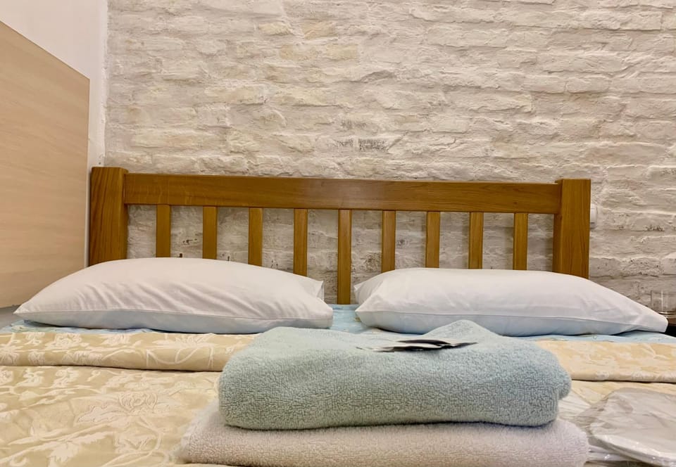Marka Vovchka studio Apartment in Lviv