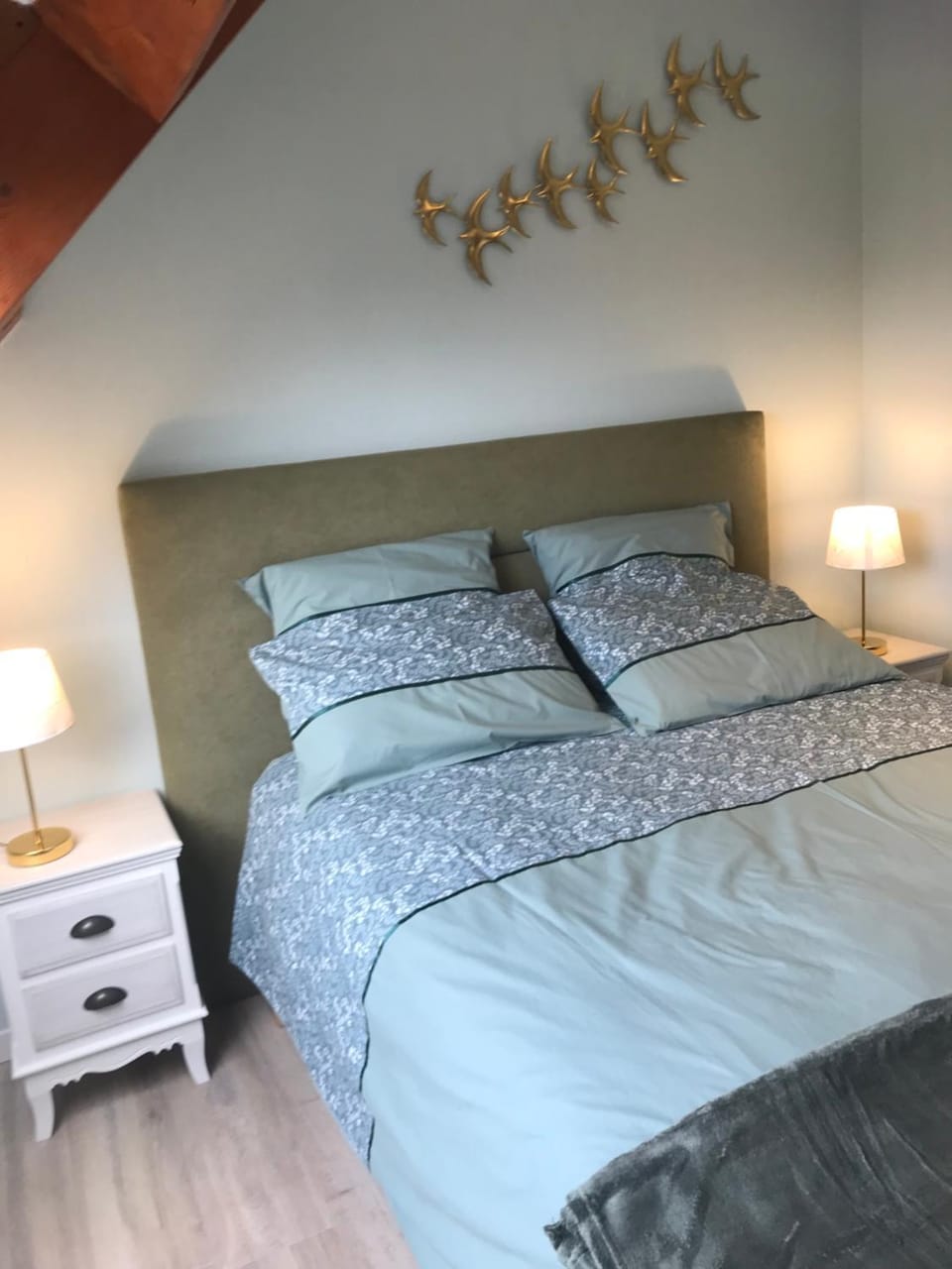 Photo of the whole room