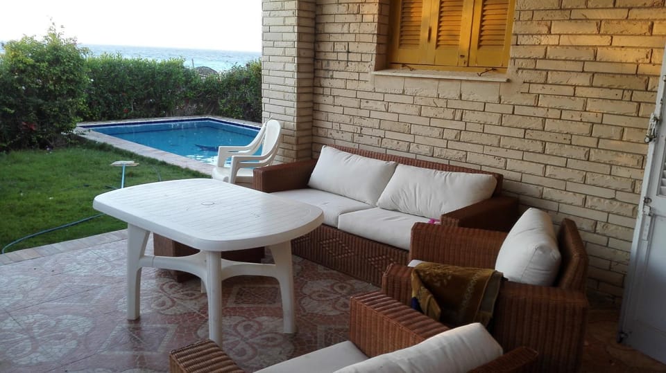 Balcony/Terrace, Pool view, Sea view