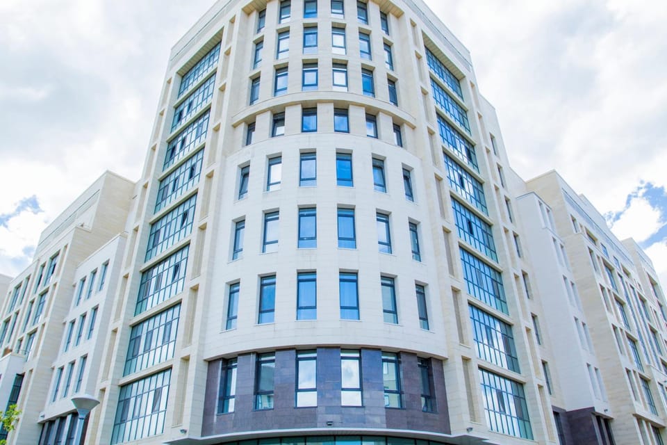 Property building, Facade/entrance