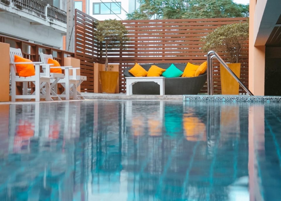 Swimming pool, Swimming pool