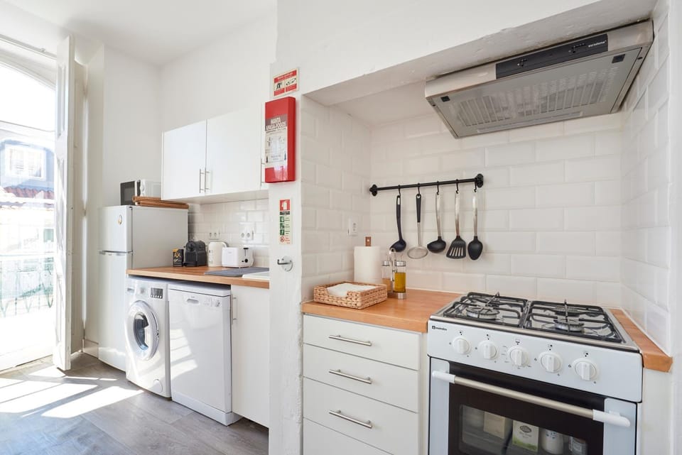 Coffee/tea facilities, Balcony/Terrace, Kitchen or kitchenette, City view, dishwasher, internet, oven, stove, toaster, washing machine