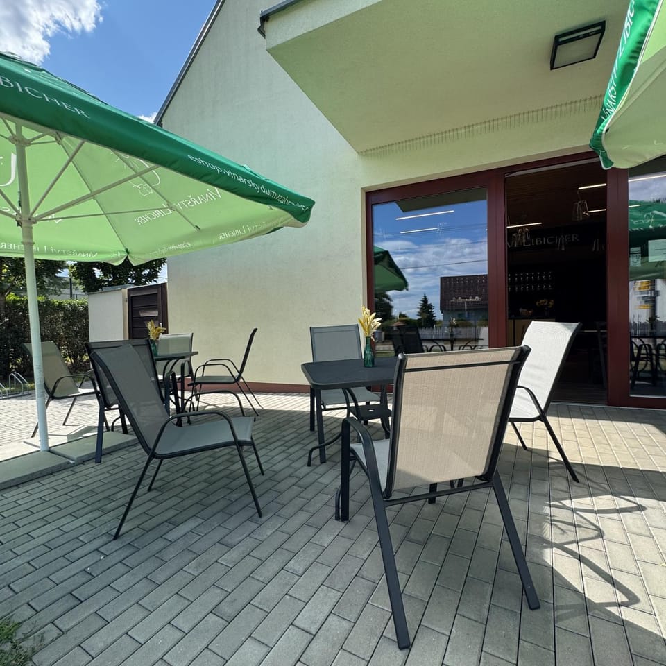 Lounge or bar