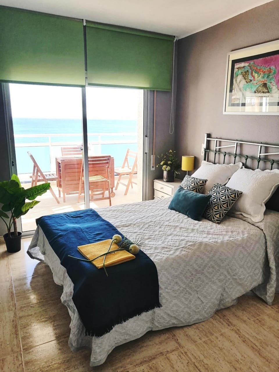 Bed, Photo of the whole room