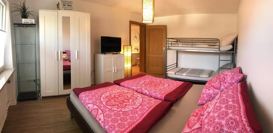 Bed, Photo of the whole room, Bedroom, bunk bed