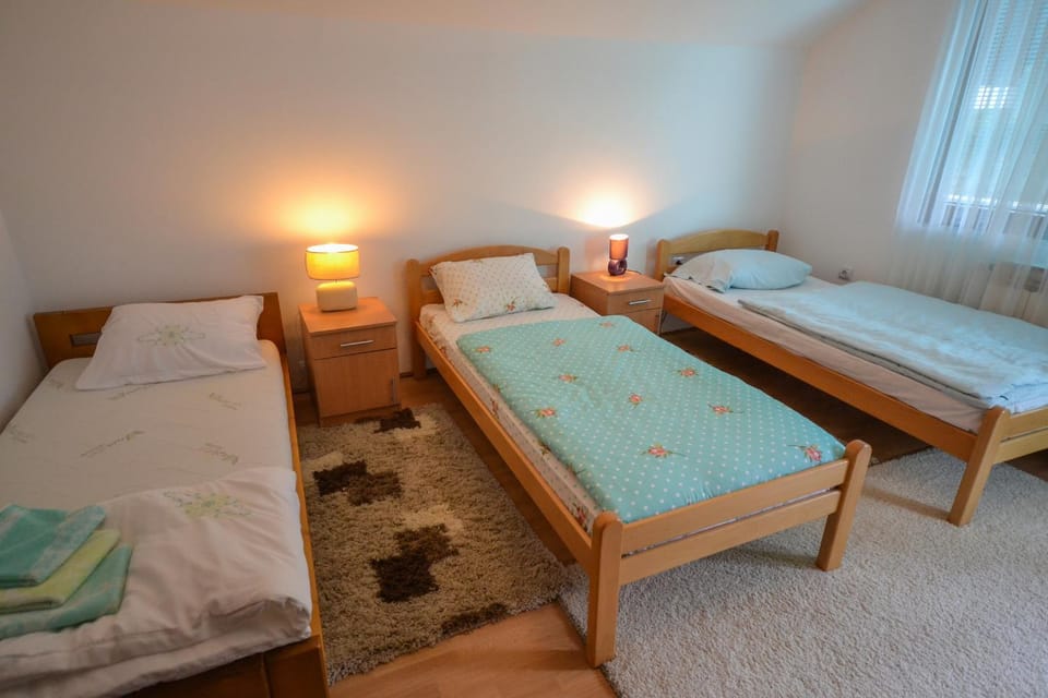 Bed, Balcony/Terrace, Photo of the whole room, Bedroom, towels, wardrobe