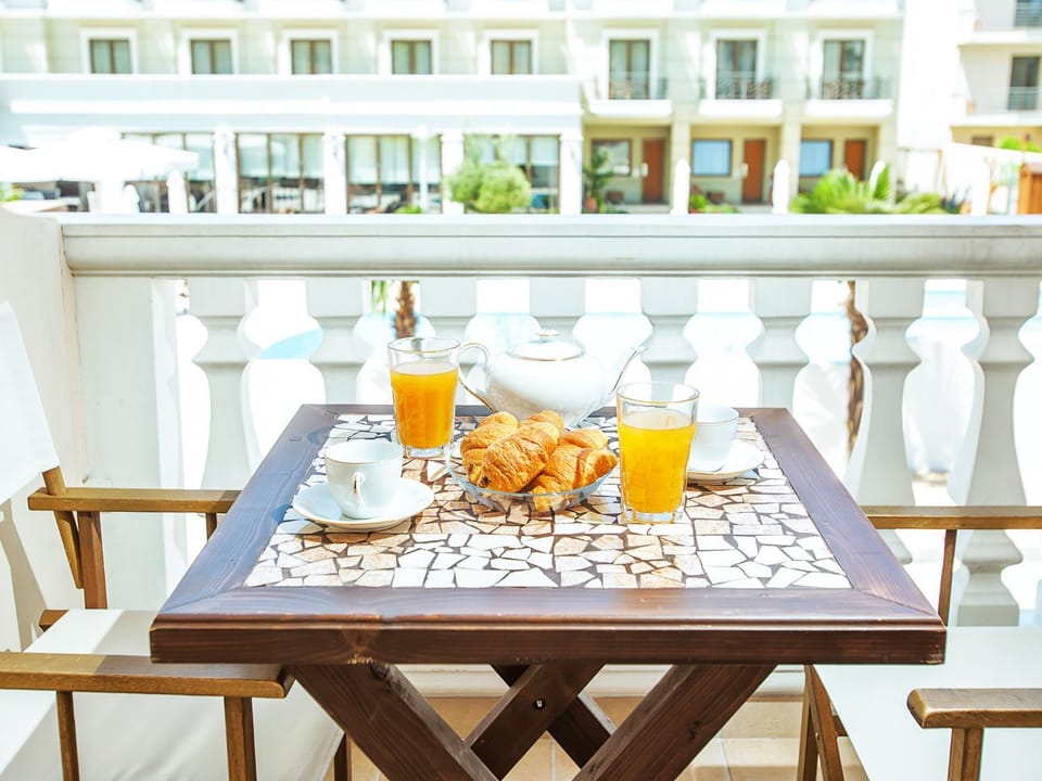 View (from property/room), Balcony/Terrace