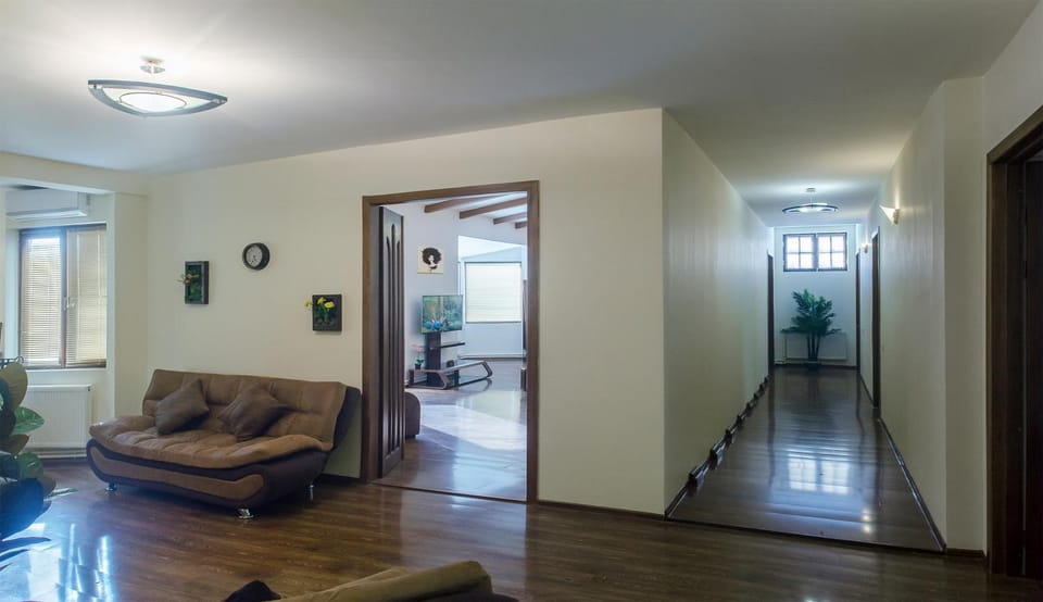 Living room, Lounge or bar