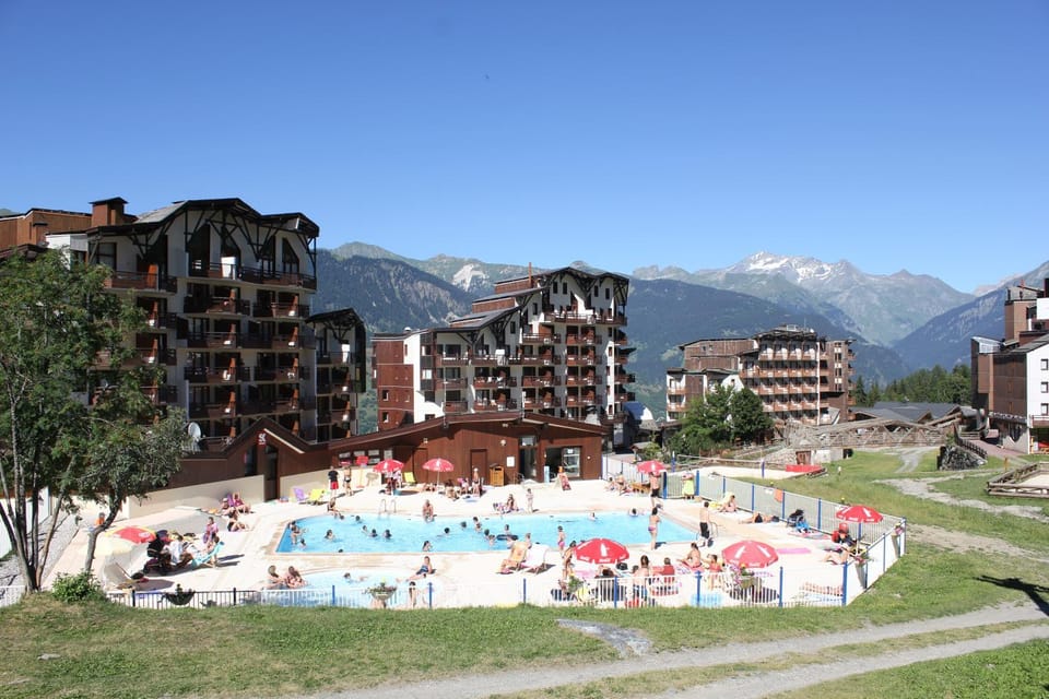 Summer, Swimming pool