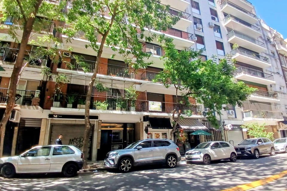 Property building, Street view, Location
