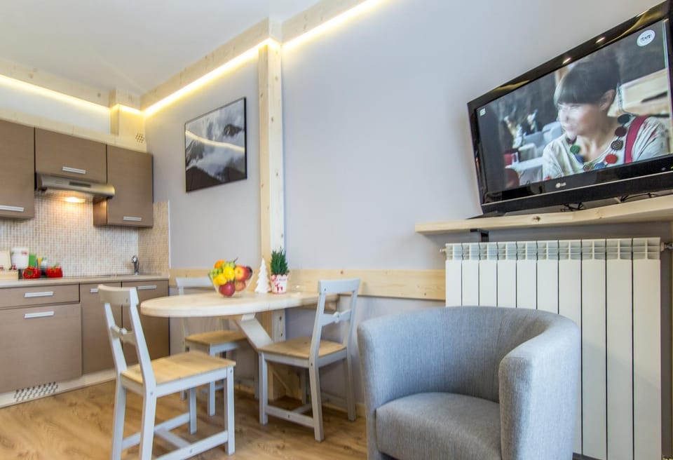 TV and multimedia, Kitchen or kitchenette