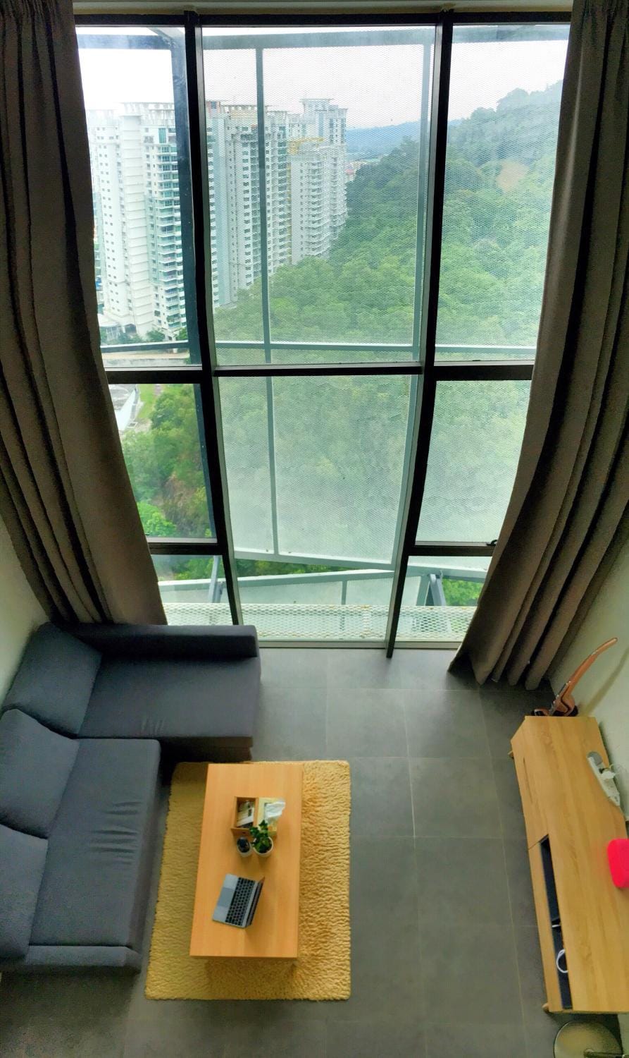 TV and multimedia, Living room, Seating area, Mountain view