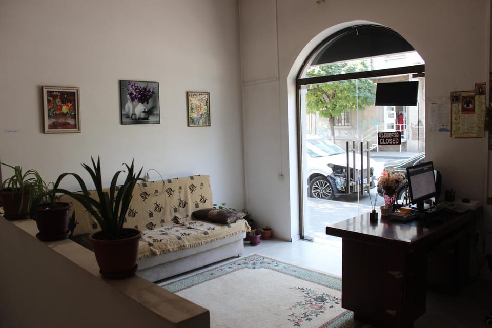 TV and multimedia, Seating area