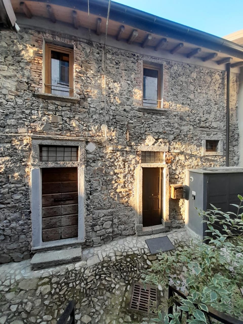 Property building, Day