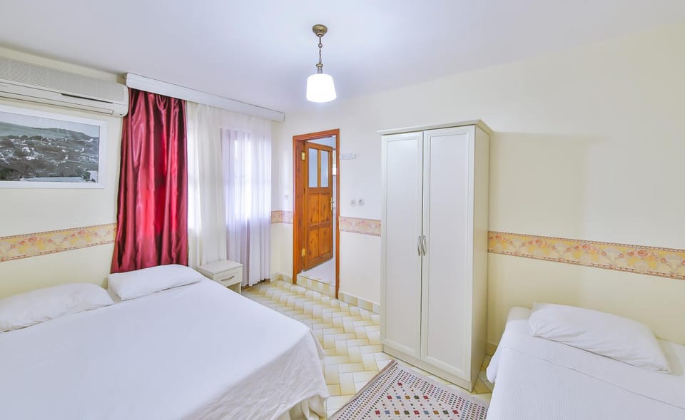 Ates Pension Hostel in Kas