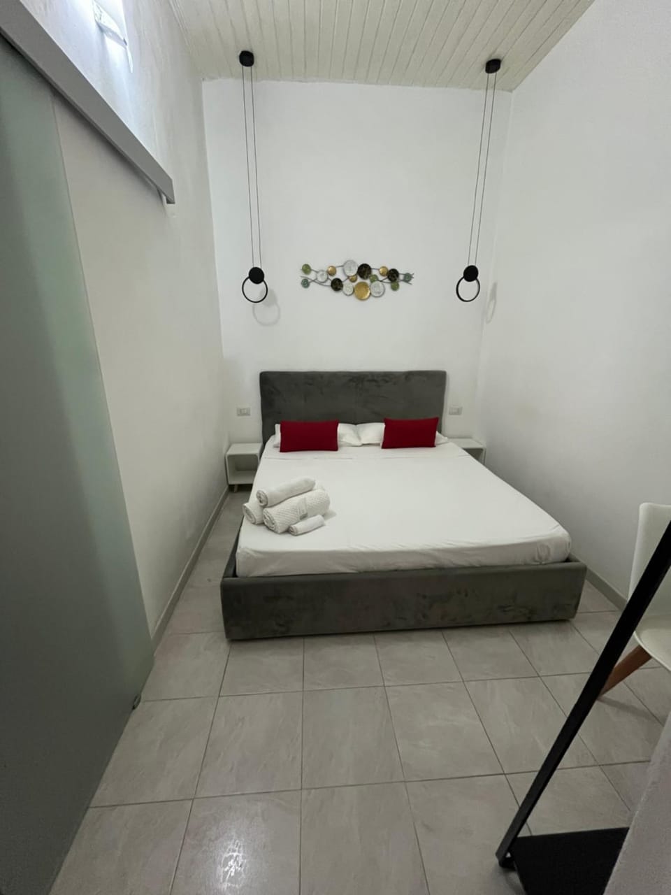 Bed, Bathroom, Bedroom, towels