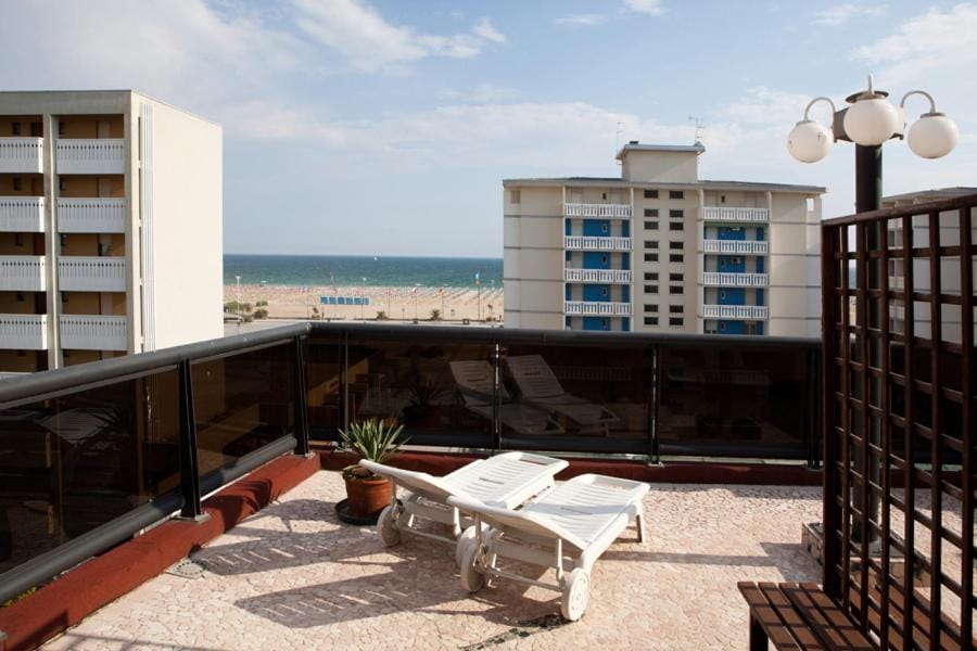 Day, Balcony/Terrace