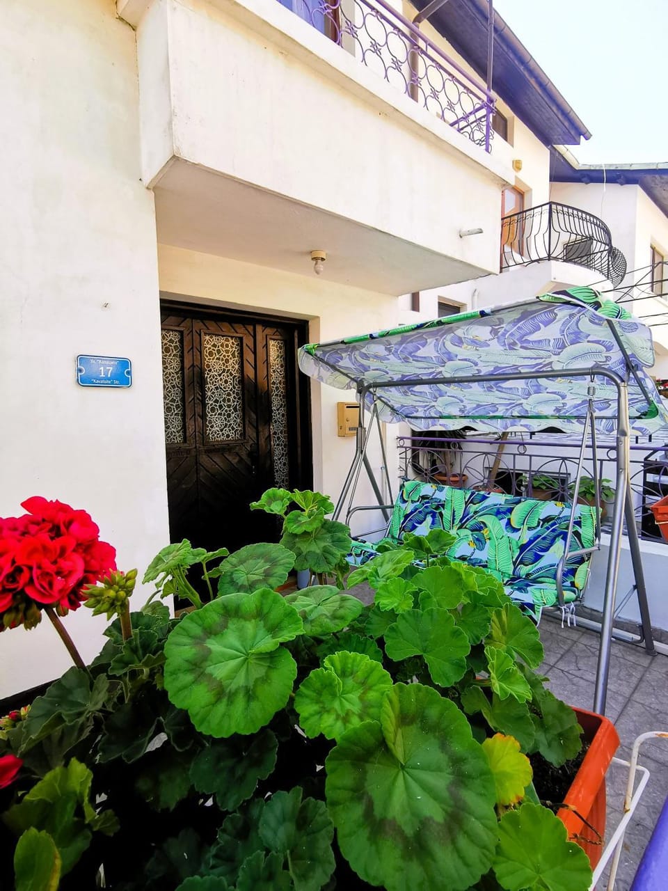 Patio, Facade/entrance, Street view, Location
