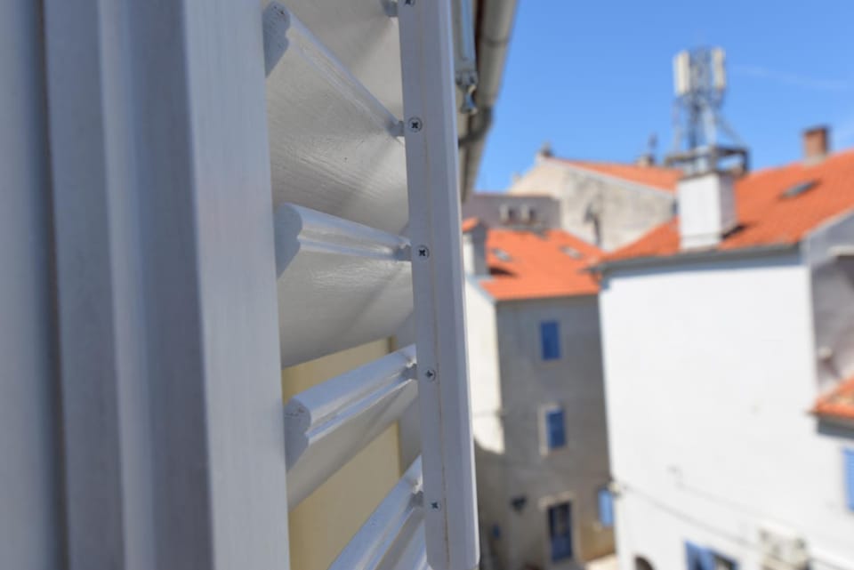 View (from property/room), Street view