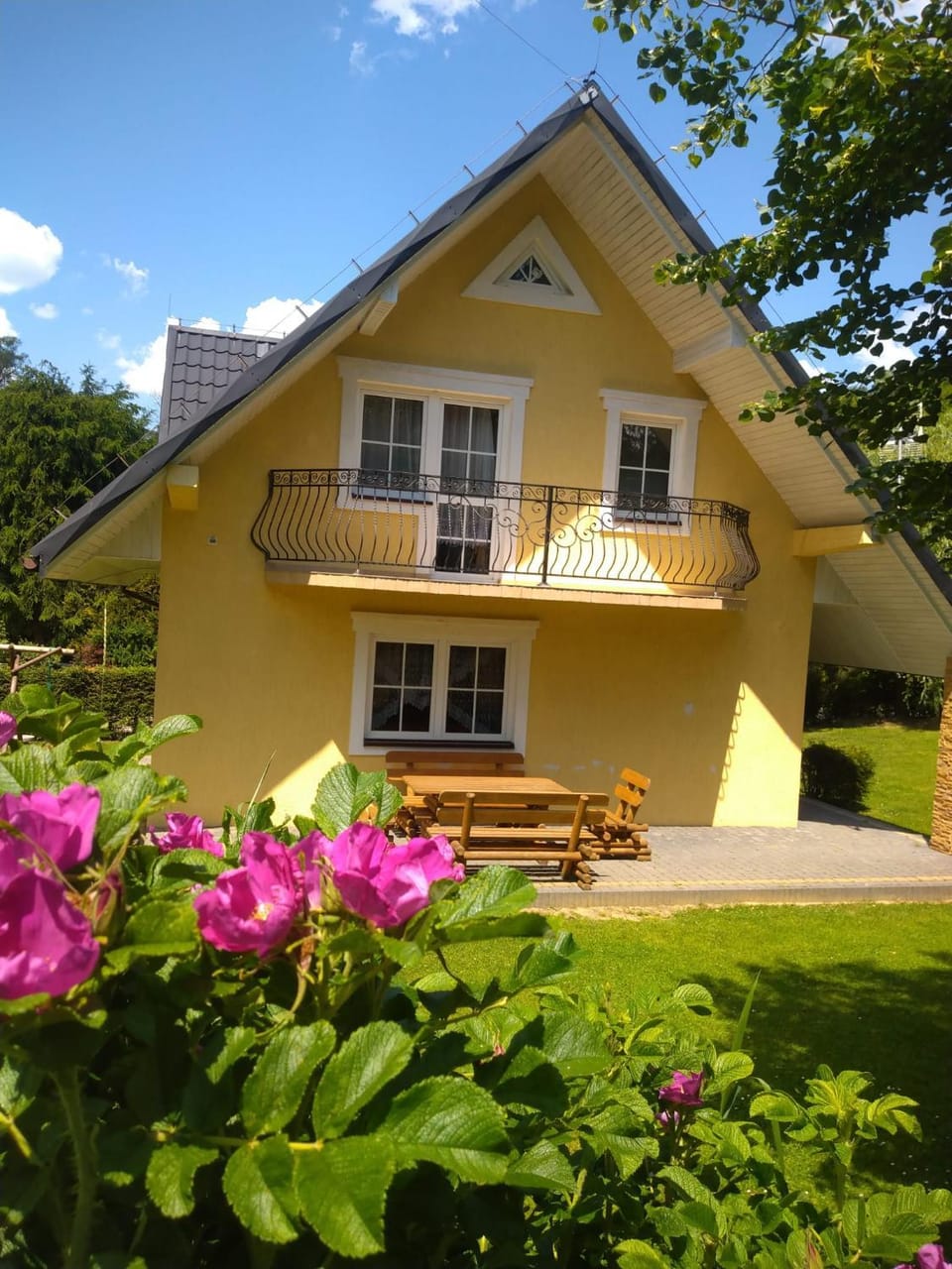 Property building, Garden view