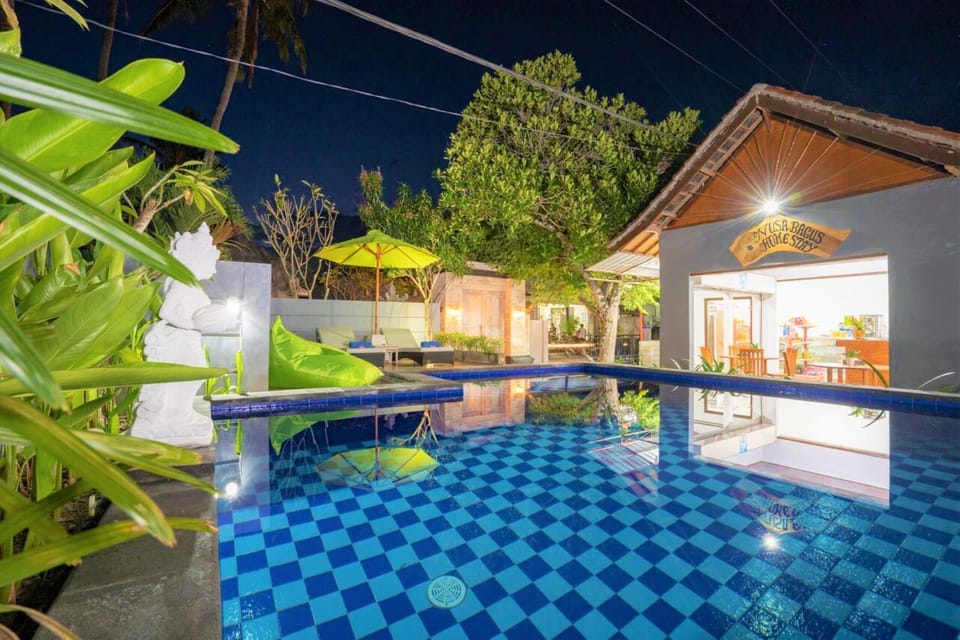 Property building, Restaurant/places to eat, Swimming pool