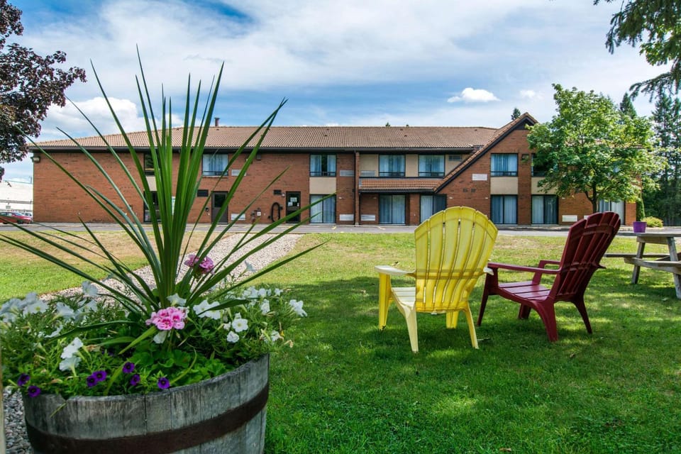 Property building, On site