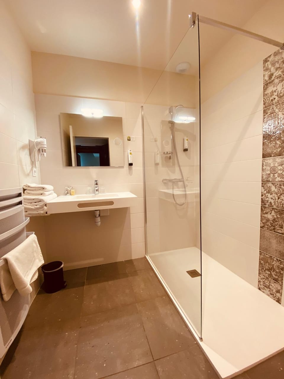 Property building, Bathroom