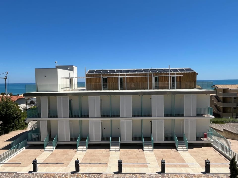Property building, View (from property/room), Balcony/Terrace, Sea view