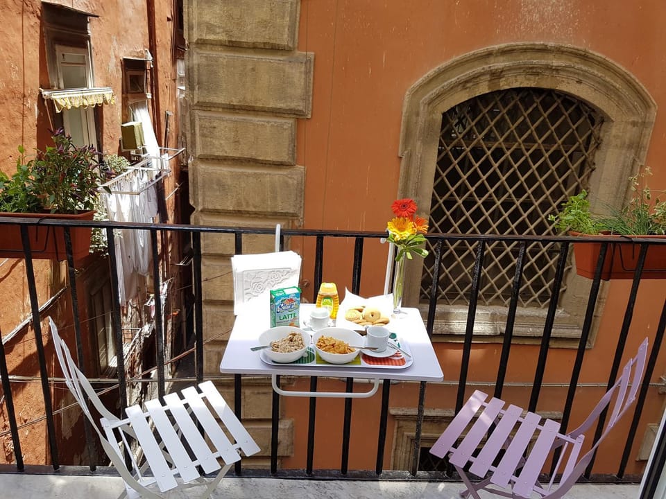 Balcony/Terrace, Balcony/Terrace, Decorative detail, Bedroom, Italian breakfast, Drinks
