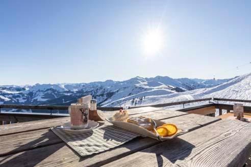 Haus Schlosskeller Bed and Breakfast in Tyrol