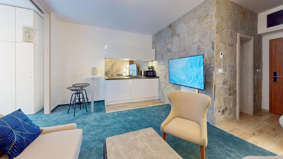 TV and multimedia, Kitchen or kitchenette, Living room, Dining area, minibar