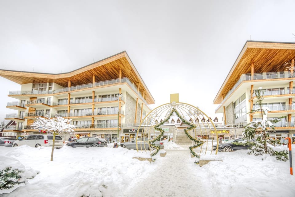 Property building, Winter