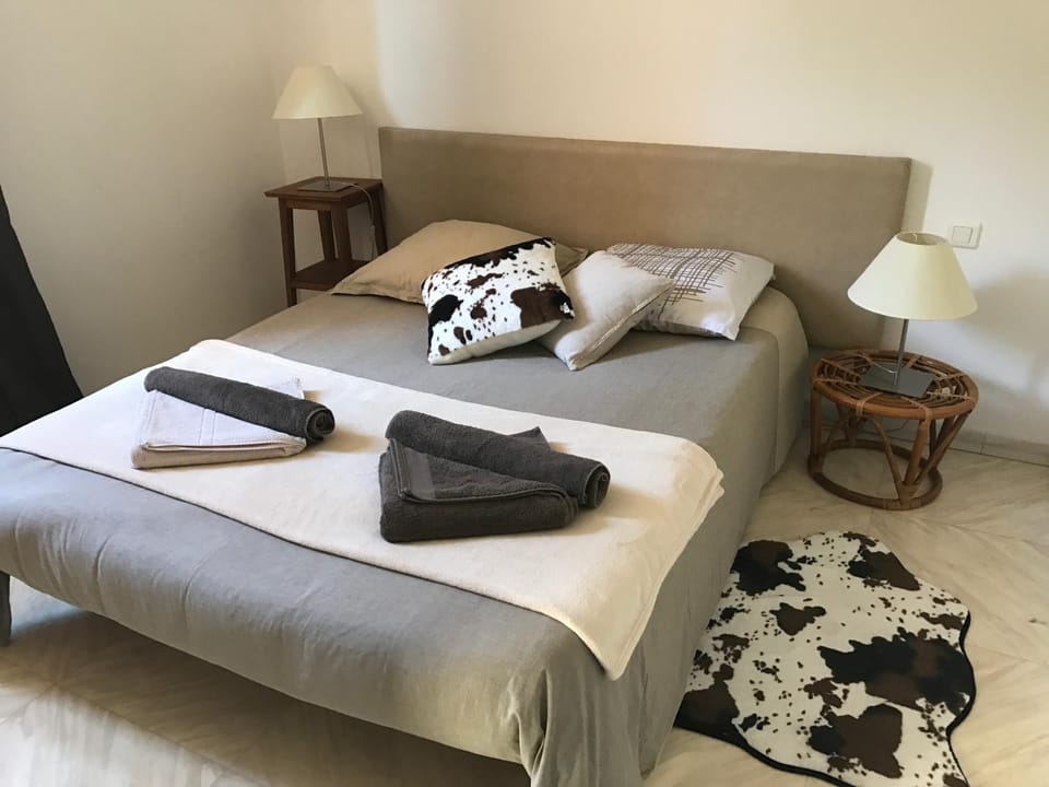 Appartements La Fossette plage Apartment in Le Lavandou