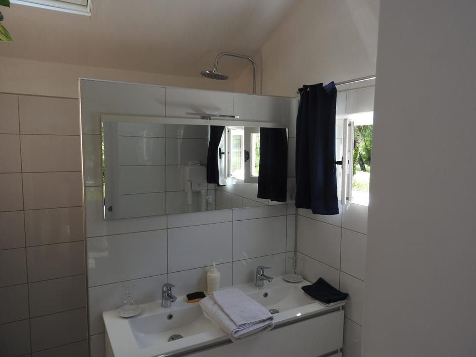 Le Moulin De Saussaye Bed and Breakfast in Centre-Val de Loire