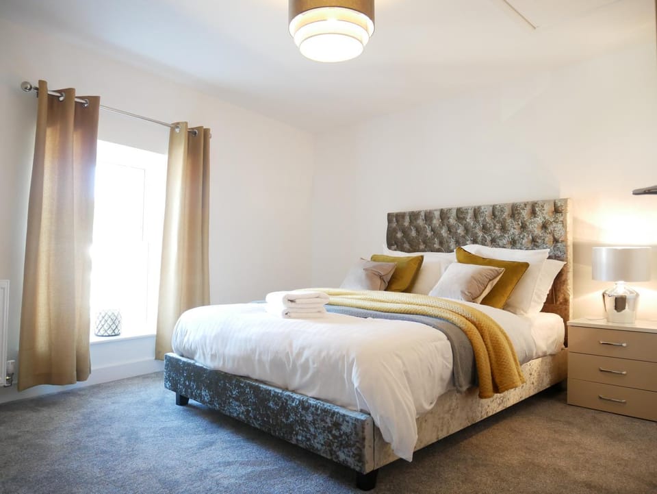 The Courtyard, 4 - Bed, Sleeps 6, Pets Welcome Apartment hotel in England