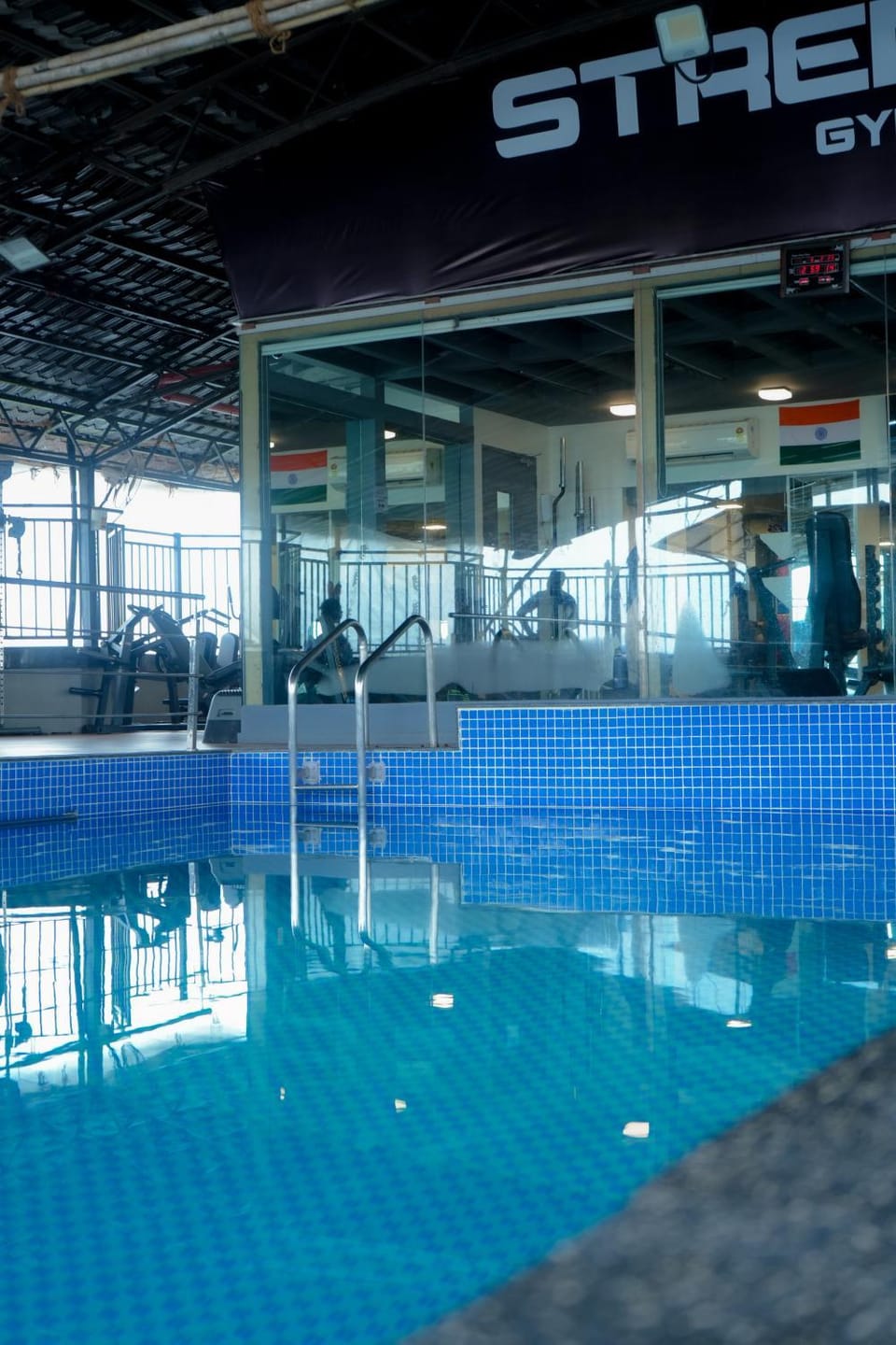 Swimming pool
