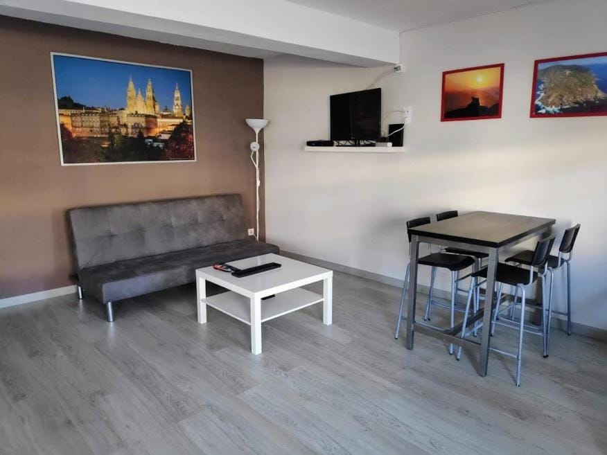 Communal lounge/ TV room, TV and multimedia
